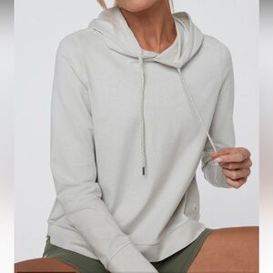 Vuori Halo Essential Hoodie